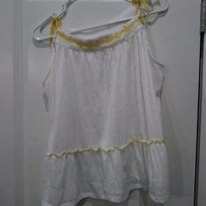 White and yellow tank